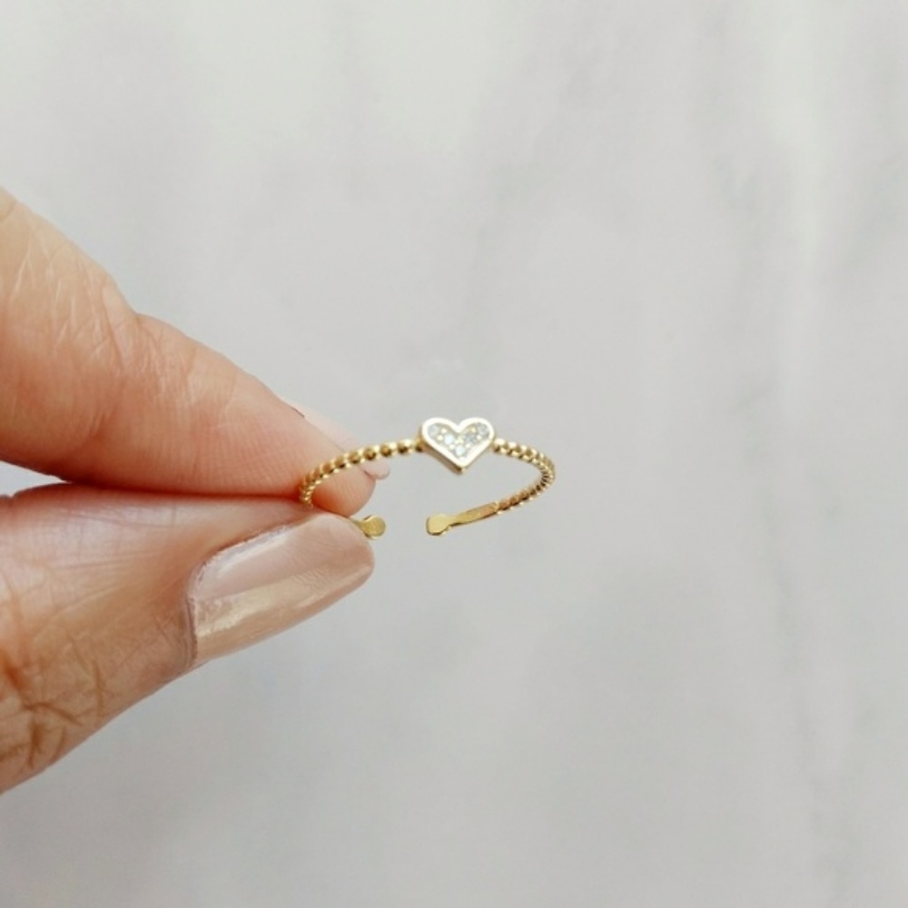 NEW Dainty Gold CZ Heart Twist Band Open Ring - Picture 2 of 4
